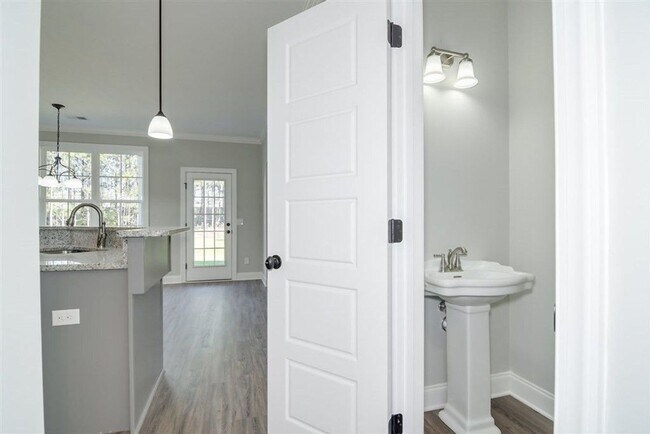 Building Photo - 302 Huntley Loop