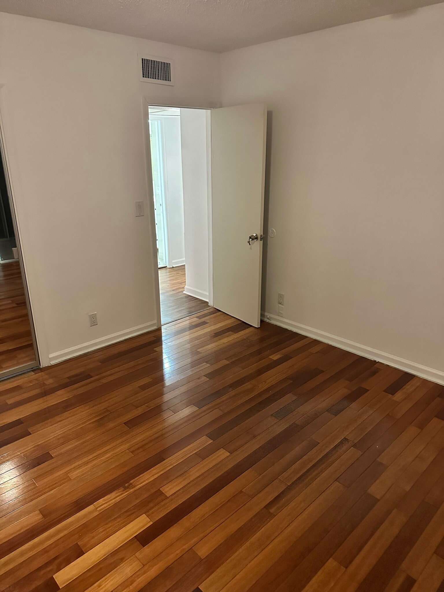 bedroom one - 3115 N Palm Aire Dr