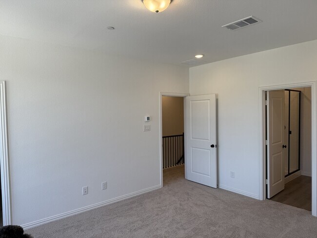Building Photo - 1218 Daybreak Dr