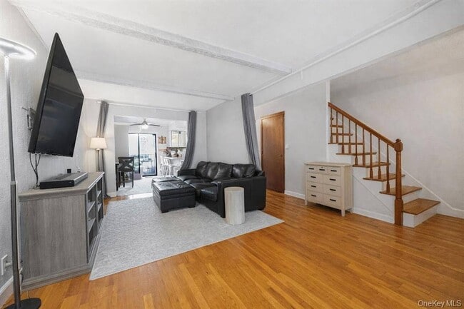 Building Photo - 120 Woodland Ave