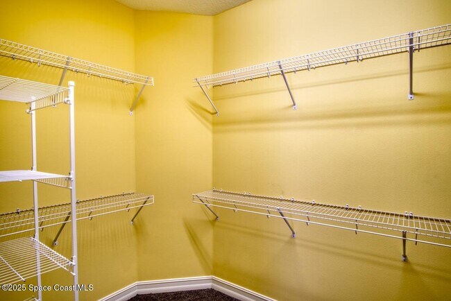 Building Photo - 8087 Quimby Ct