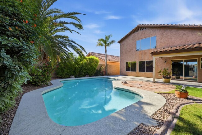 Building Photo - 3165 E Desert Ln