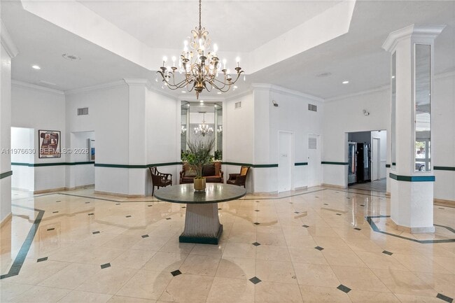 Building Photo - 1301 NE Miami Gardens Dr