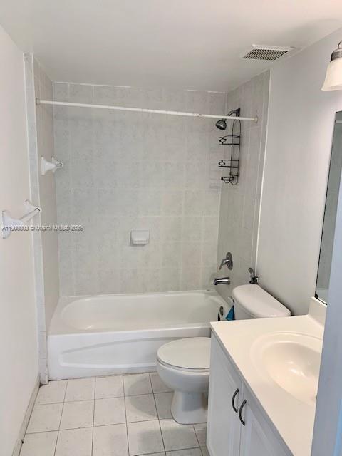 Building Photo - 215 SW 42nd Ave