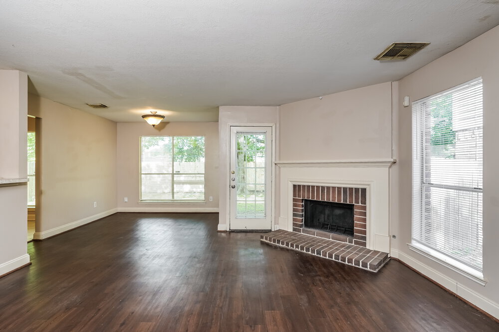 Building Photo - 8710 High Mountain Dr