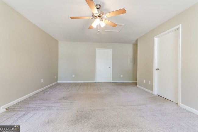 Building Photo - 3618 Chinaberry Ln