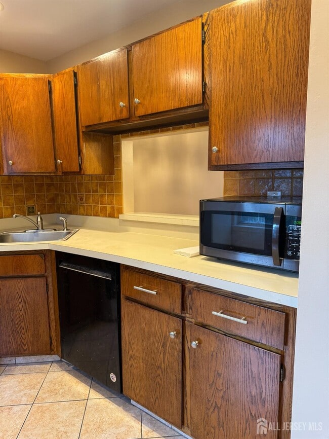 Building Photo - 286 Palombi Ct