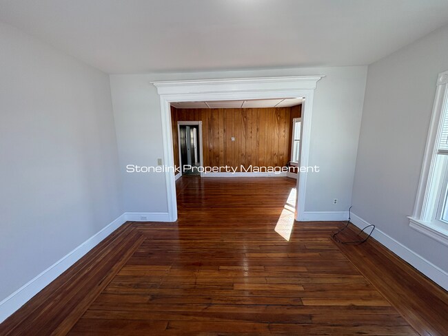 Building Photo - 125-127 Pond Street