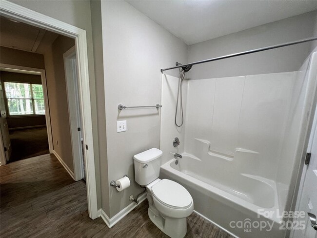 Building Photo - 209 Indian Paint Brush Dr