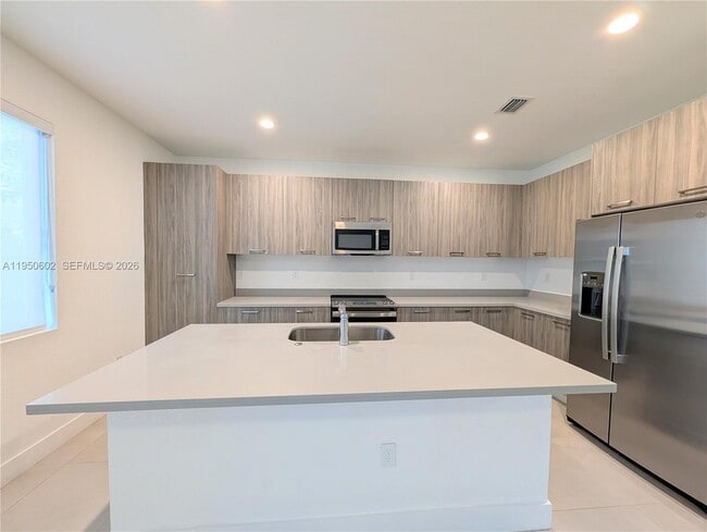 Building Photo - 13644 SW 157th Ct