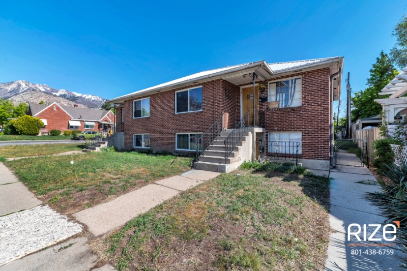 Building Photo - 521 28th St