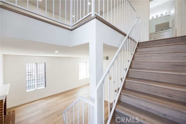 Building Photo - 13838 Vanowen St