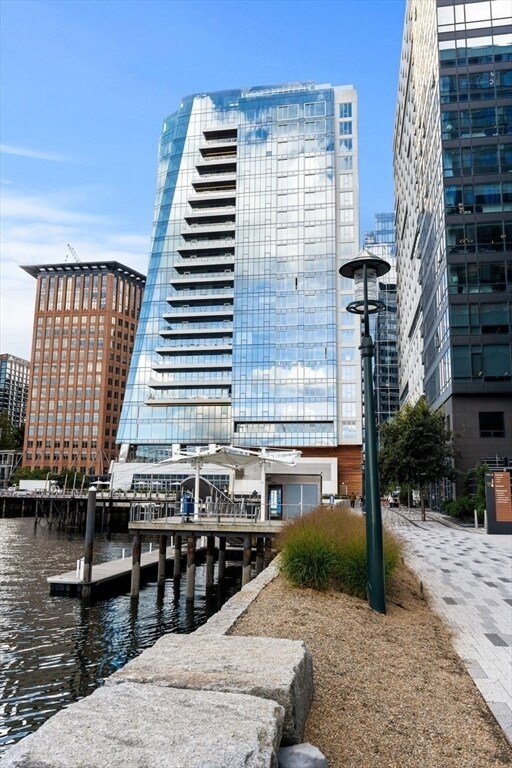 Building Photo - 150 Seaport Blvd