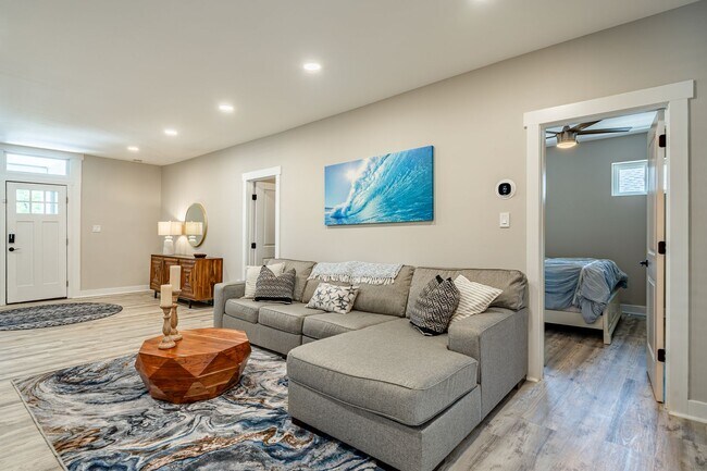 Building Photo - 5708 Park Blvd