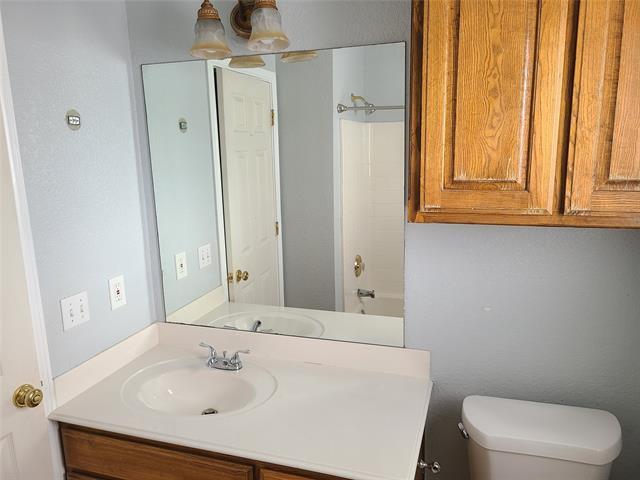 Building Photo - 9020 Monticello Dr