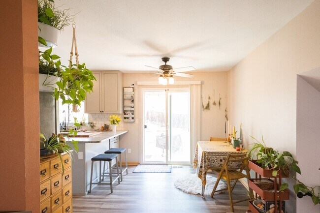 Building Photo - BEAUTIFUL 4 BEDROOM / 3 BATH HOME IN LAFAY...