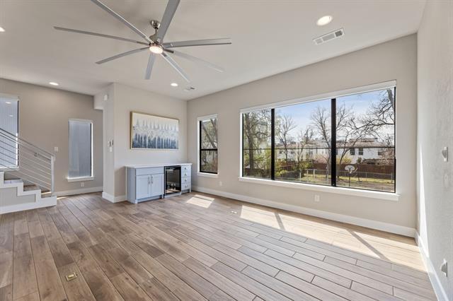 Building Photo - 4522 Deere St