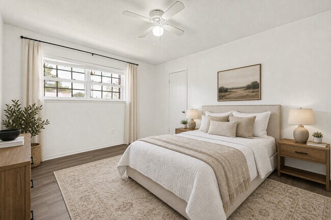 Building Photo - 539 Belwin Dr