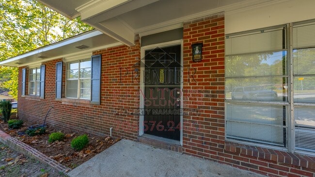 Building Photo - 6344 Newick Dr