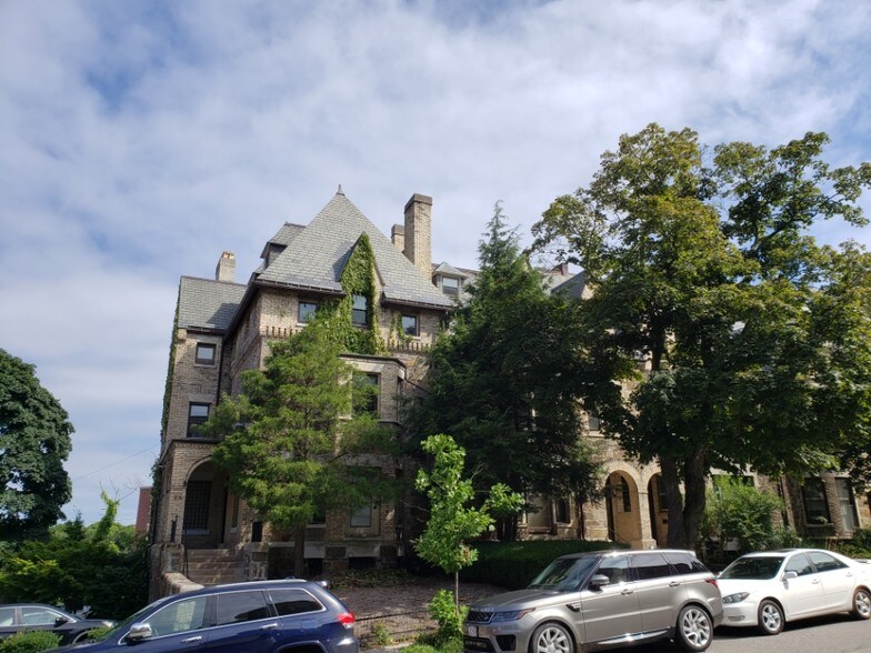 Building Photo - 25 Garrison Rd