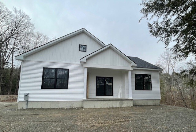 Building Photo - 159 Town Garage Rd