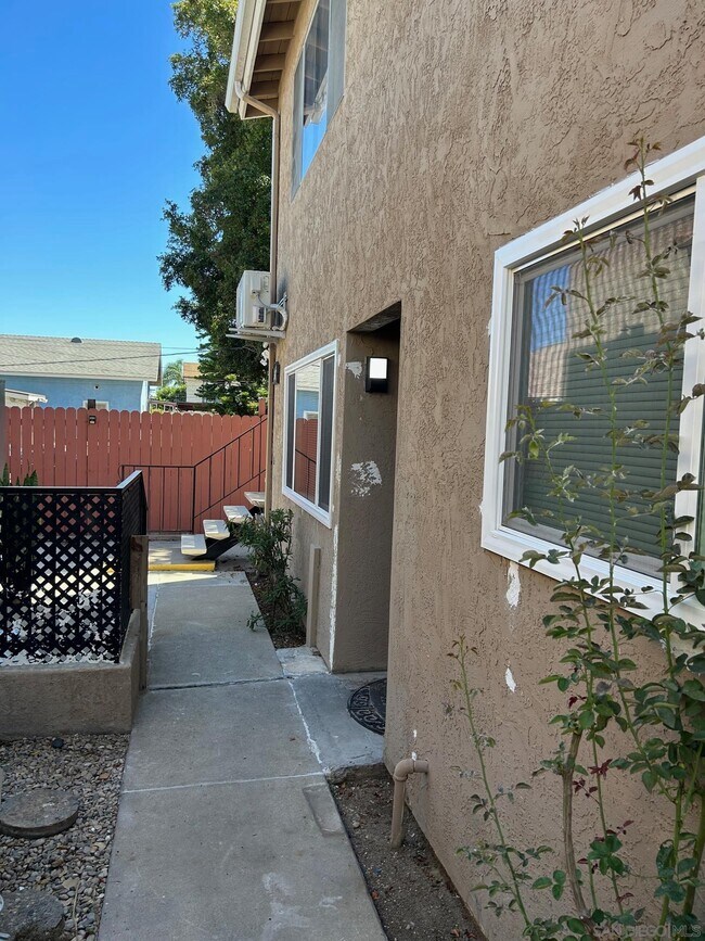 Building Photo - 3672 Bancroft St