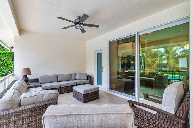 Building Photo - 3317 Embassy Dr