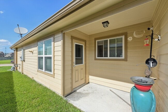 Building Photo - 2222 Mountain Quail Wy