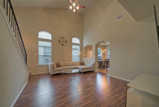 Building Photo - 8809 White Ibis Dr