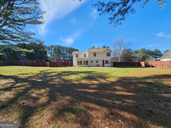 Building Photo - 611 Lora Smith Rd