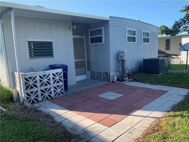 Building Photo - 10 Boca Ciega St