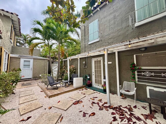 Building Photo - 441 28th St