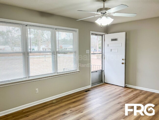 Building Photo - 118 Nancy Drive Rd