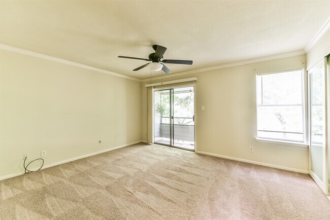 Building Photo - 5917 Fairdale Ln