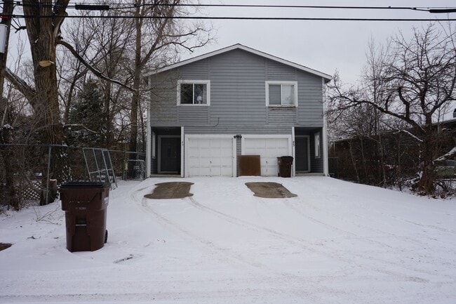 Building Photo - 2 Bedroom Townhome Located near Downtown Colorado Springs