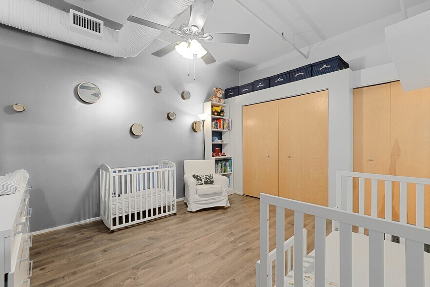 Master Bedroom (easily fits a King bed or 2 cribs) - 417 S Jefferson St