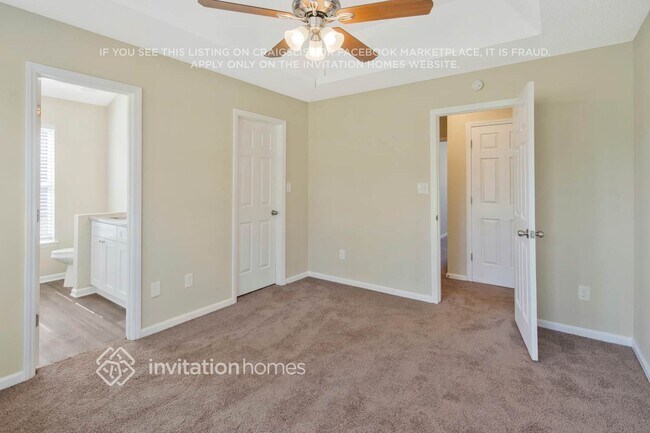 Building Photo - 4657 Falcon Chase Dr SW