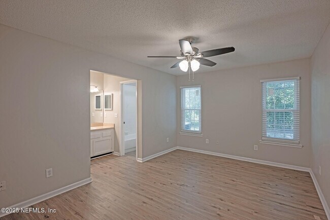 Building Photo - 7728 Pikes Peak Dr