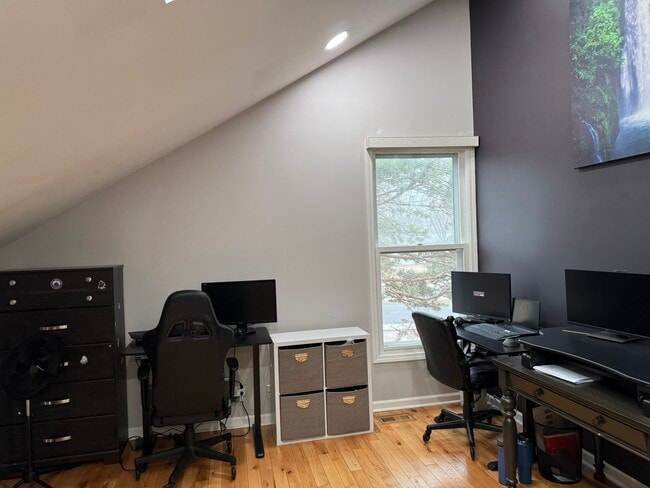 Building Photo - 1 S Stonington Dr