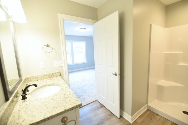 Building Photo - 1750 Meadowlark Ln