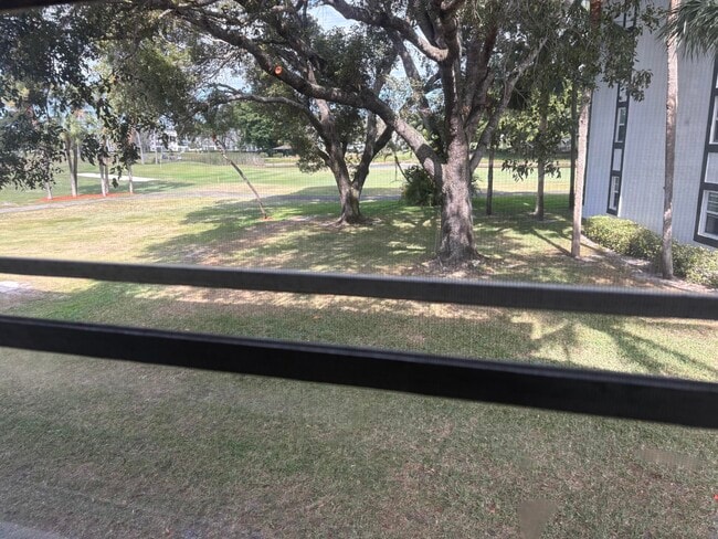 Building Photo - 4602 Martinique Way