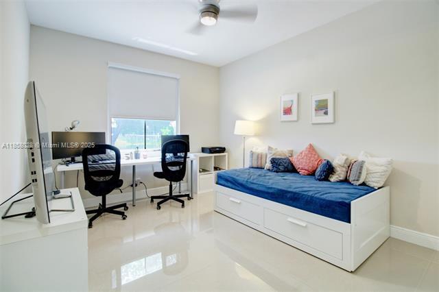 Building Photo - 1610 Sandpiper Cir
