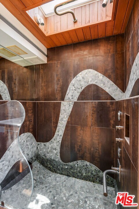 Building Photo - 22277 Buenaventura St