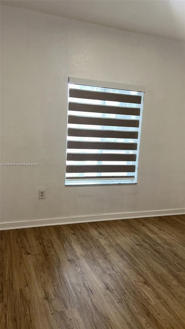 Building Photo - 10740 NW 83rd St