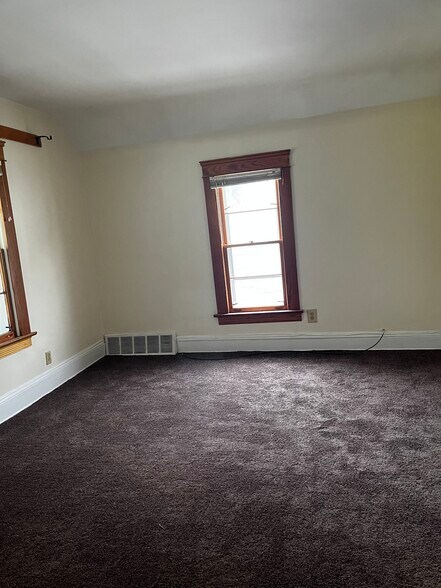Building Photo - 3795 W 140th St