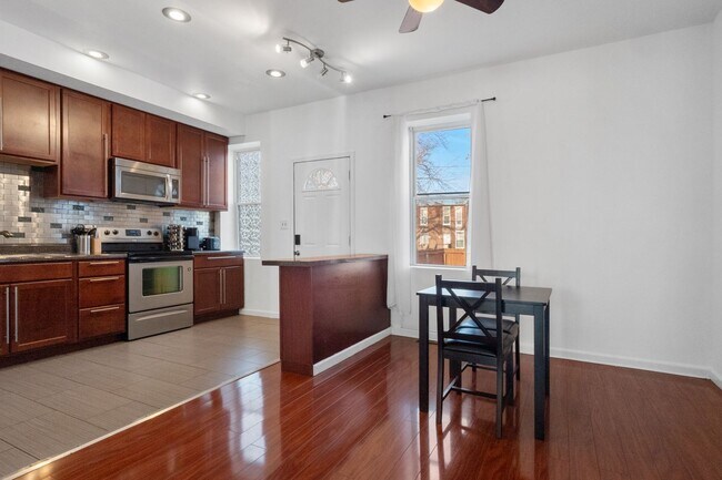 Building Photo - 2 Story Home in Botanical Heights (Optiona...