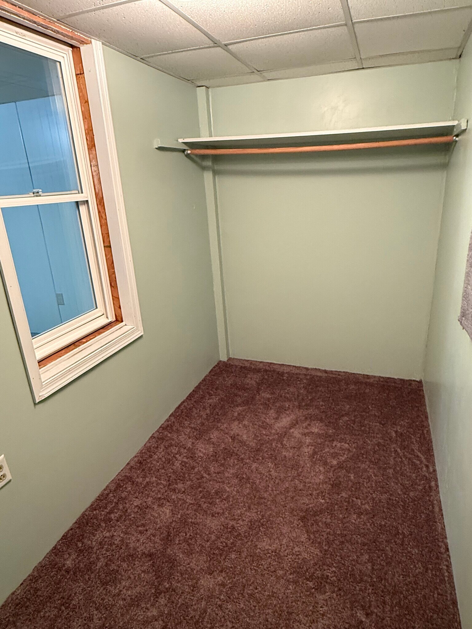 Walk-in Closet - 302 N Maple St