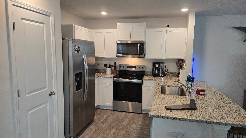 Building Photo - 248 Wall St