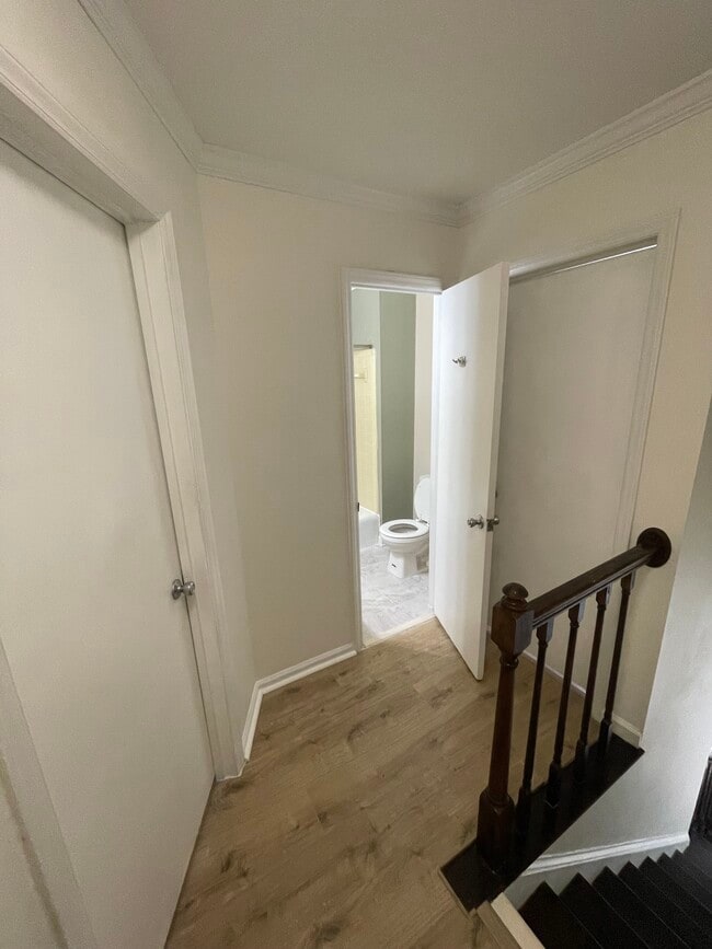 Building Photo - 250 Nixon Rd