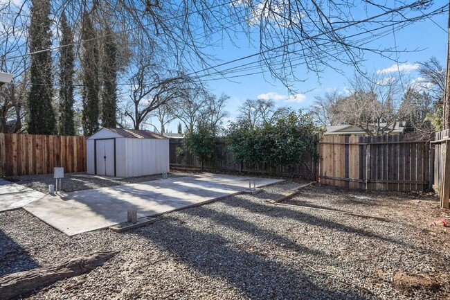 Building Photo - UPDATED DUPLEX FOR RENT IN CITRUS HEIGHTS, CA